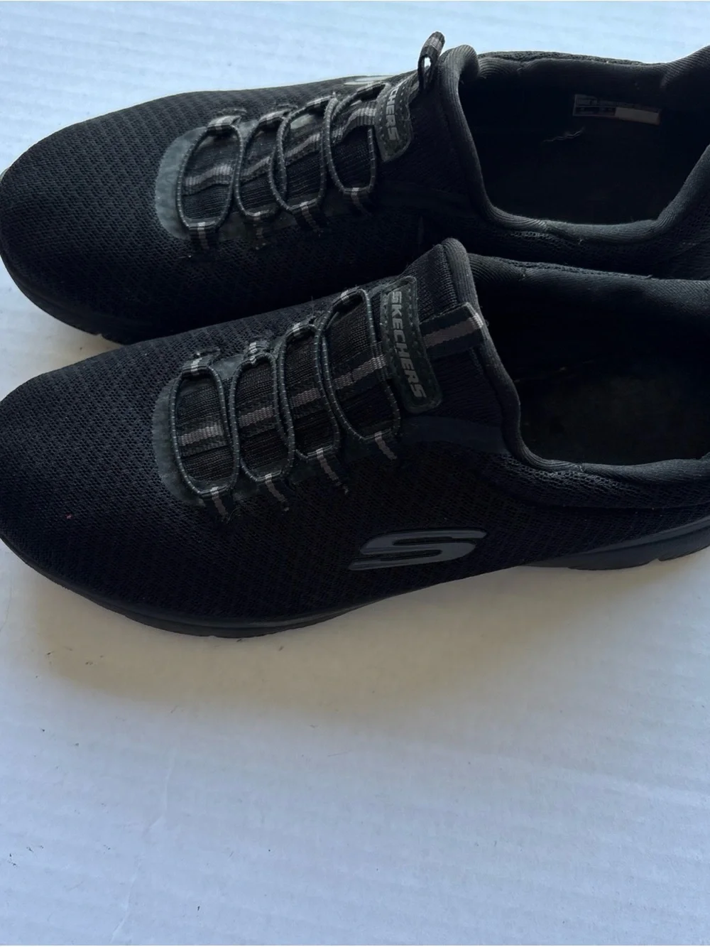 Skechers Women’s Black Slip-On Knit Sneakers Air Cooled -Memory Foam